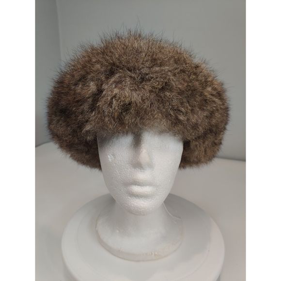 Vintage Echos de Paris Rabbit Fur And Gold Fabric Hat 21\